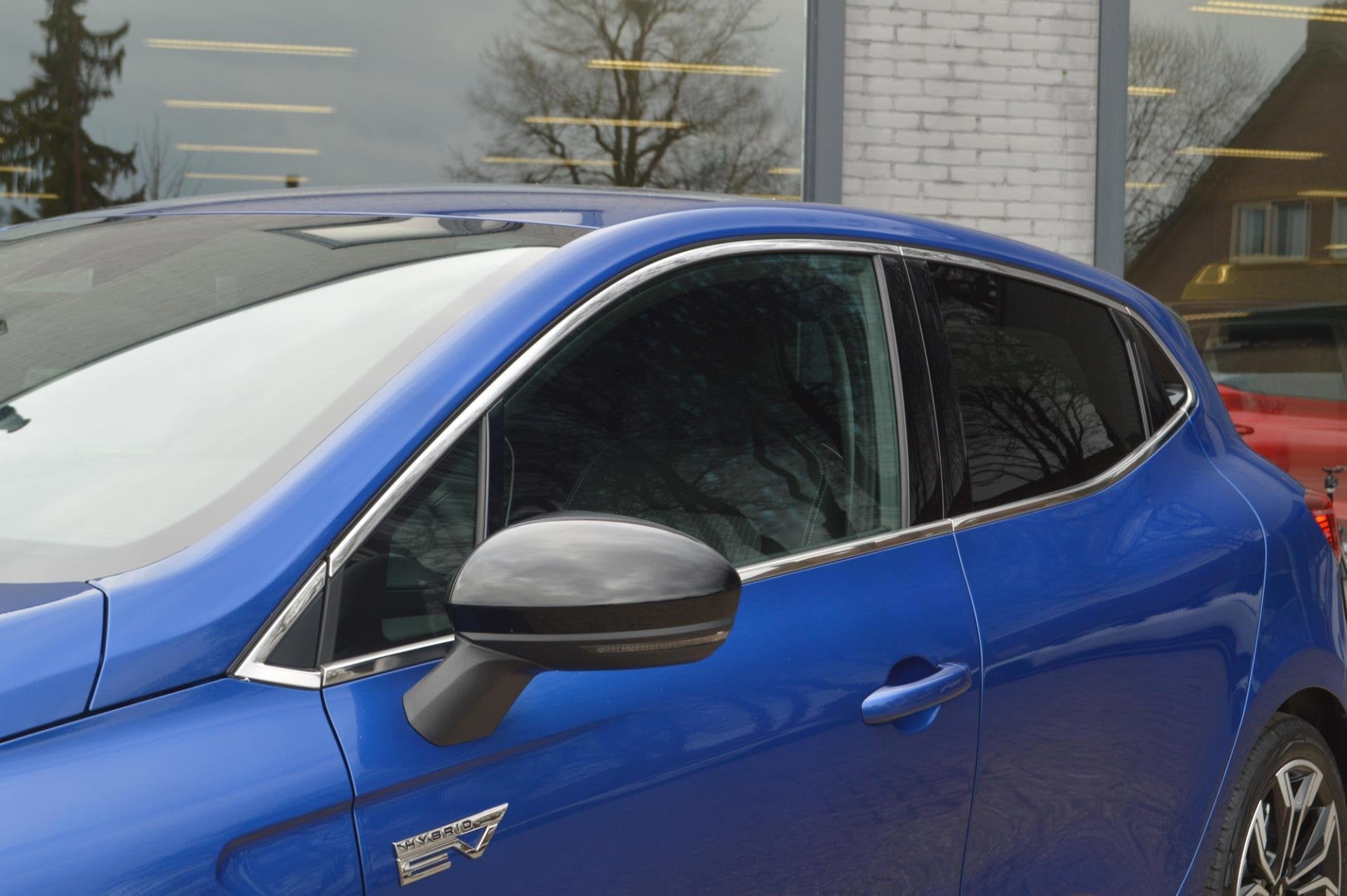 Mitsubishi COLT 1.6 HEV Intense+ Automaat, 94 pk, 4 cilinders, Blauw, Leder en Stof