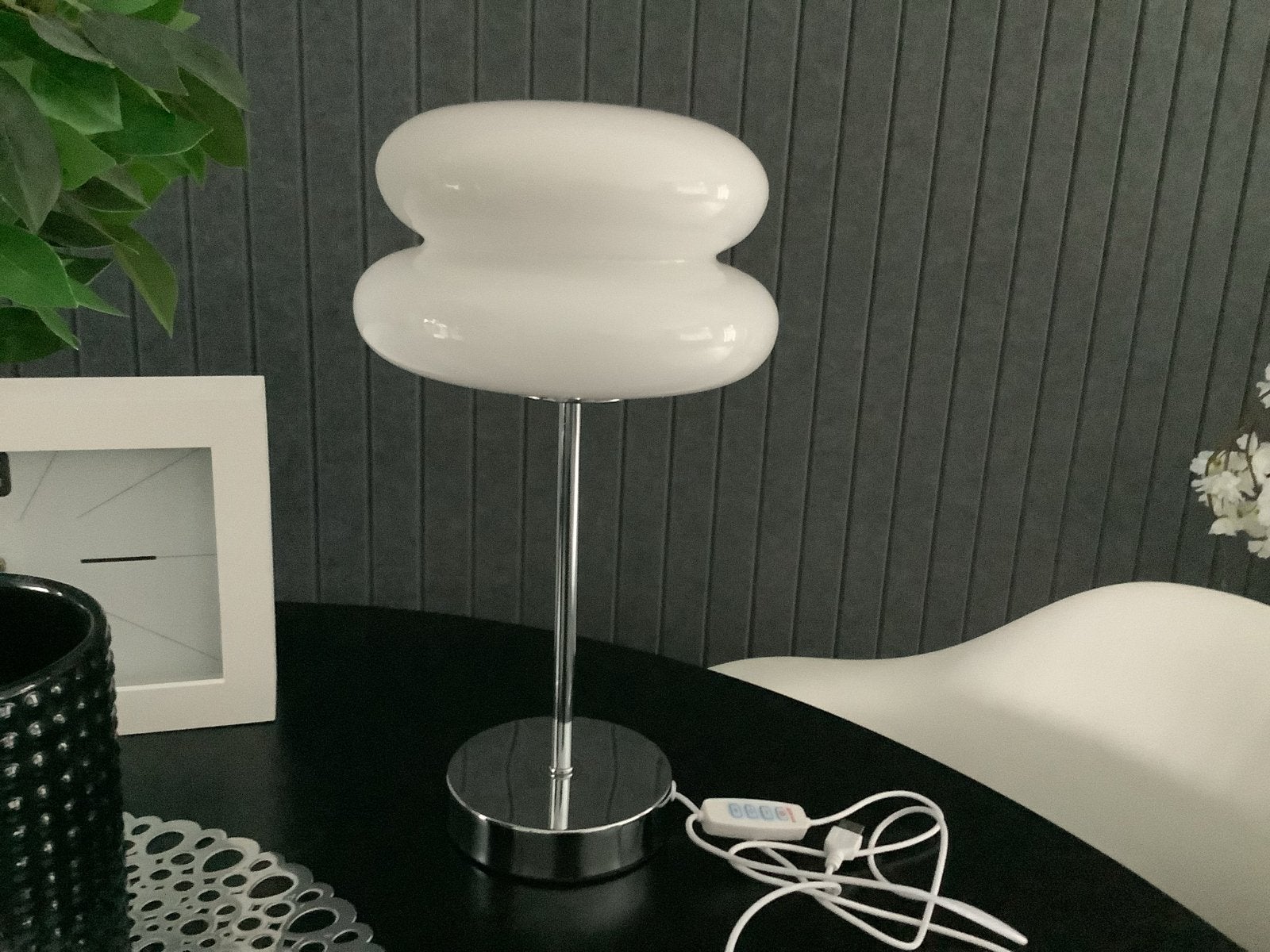 Moderne nieuw tafellamp met melkglas design, Met schakelaar, Wit, Ophalen of Verzenden, Modern
