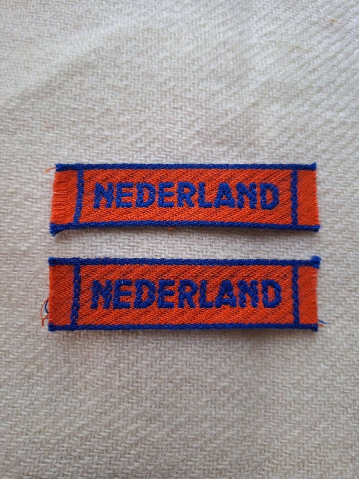 Set naambandjes Nederland brabants gewoven 1944, Verzenden, Landmacht, Nederland, Embleem of Badge