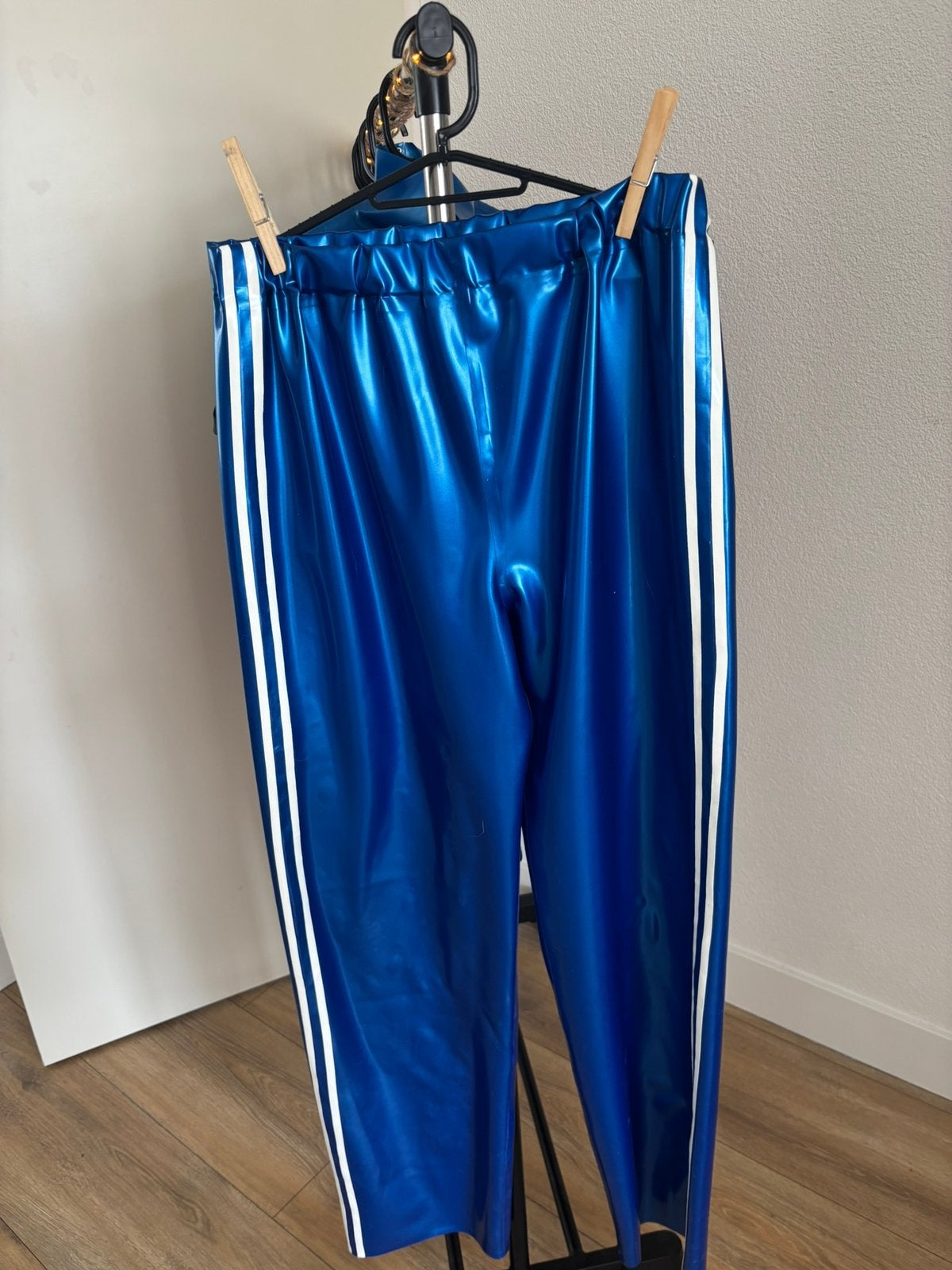 Broek, metallic blauw / Latex / Maat XL, Ophalen of Verzenden, Blauw, Overige typen