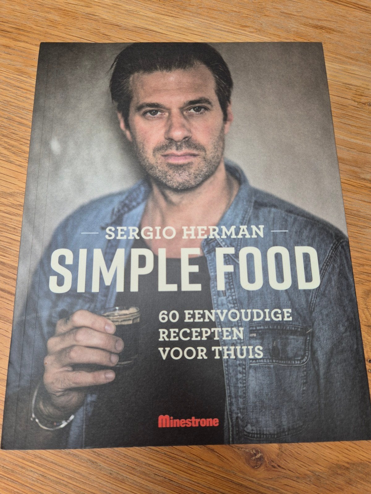 Sergio Herman Simple Food - Kookboek, Ophalen of Verzenden, Zo goed als nieuw, Sergio Herman, Hoofdgerechten