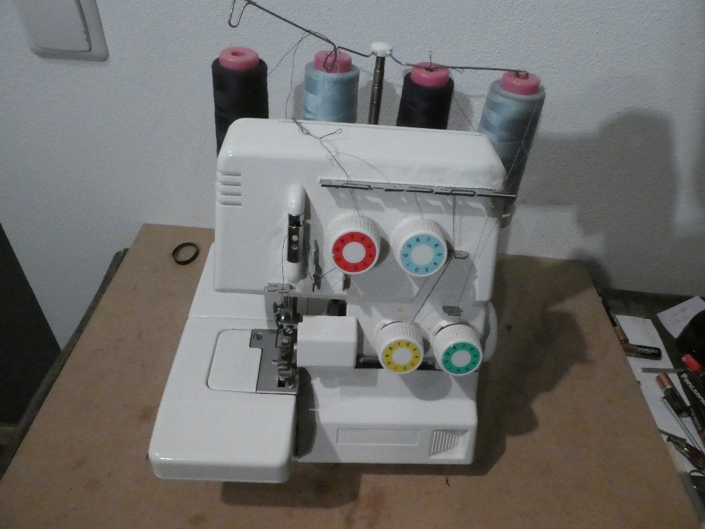 Medion lockmachine, Hobby en Vrije tijd, Naaimachines en Toebehoren, Ophalen of Verzenden, Gebruikt, Lockmachine, Overige merken