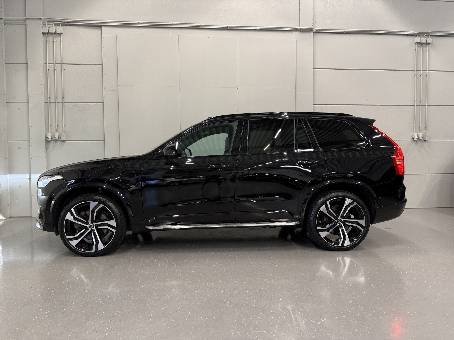 Foto 7 van Volvo XC90 T8 Recharge AWD R-Design PANO/B&W/TREKHAAK/360CAM