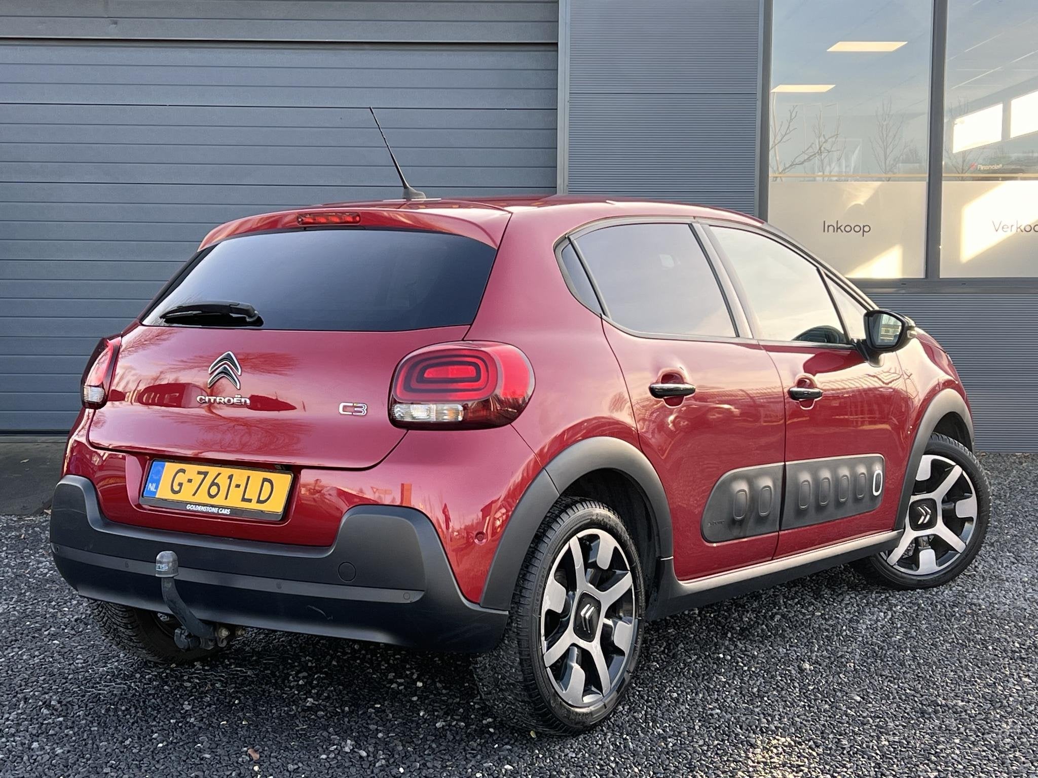 Citroen C3 1.2 PureTech S&S Shine 110pk,D-riem vv in 2023,2e, Auto's, Voorwielaandrijving, Euro 6, 1199 cc, 49 €/maand