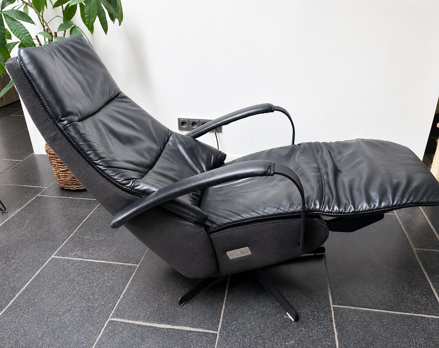 Prominemt Humberto Tan, Craft serie, relax fauteuil, 75 tot 100 cm, Ophalen of Verzenden, Zo goed als nieuw, Stof