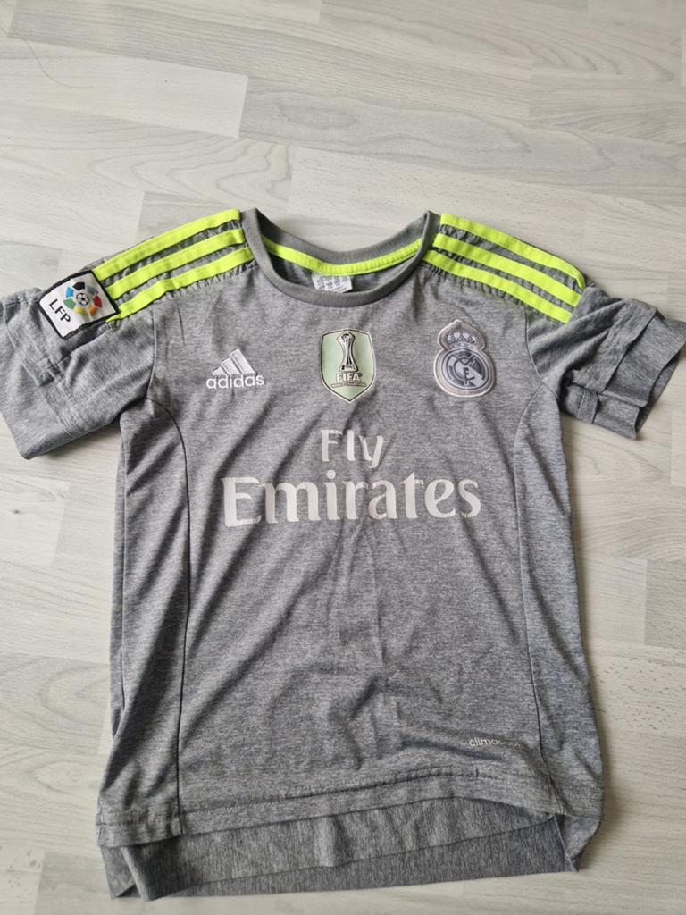 Adidas Real Madrid Ronaldo shirt maat 128, Kinderen en Baby's, Ophalen of Verzenden, Gebruikt, Adidas, Jongen