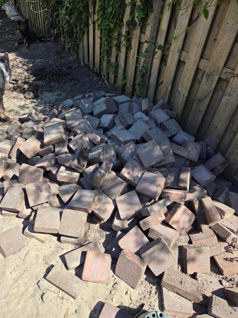 Grote Partij Tegels - gratis vandaag nog af te halen, Ophalen, Gebruikt, Beton, Terrastegels