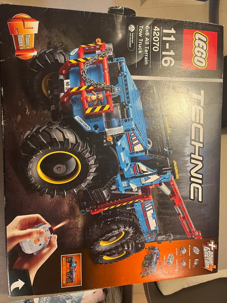 Lego Technic 42070 6x6 All Terrain Tow Truck, Ophalen, Zo goed als nieuw, Complete set, Lego