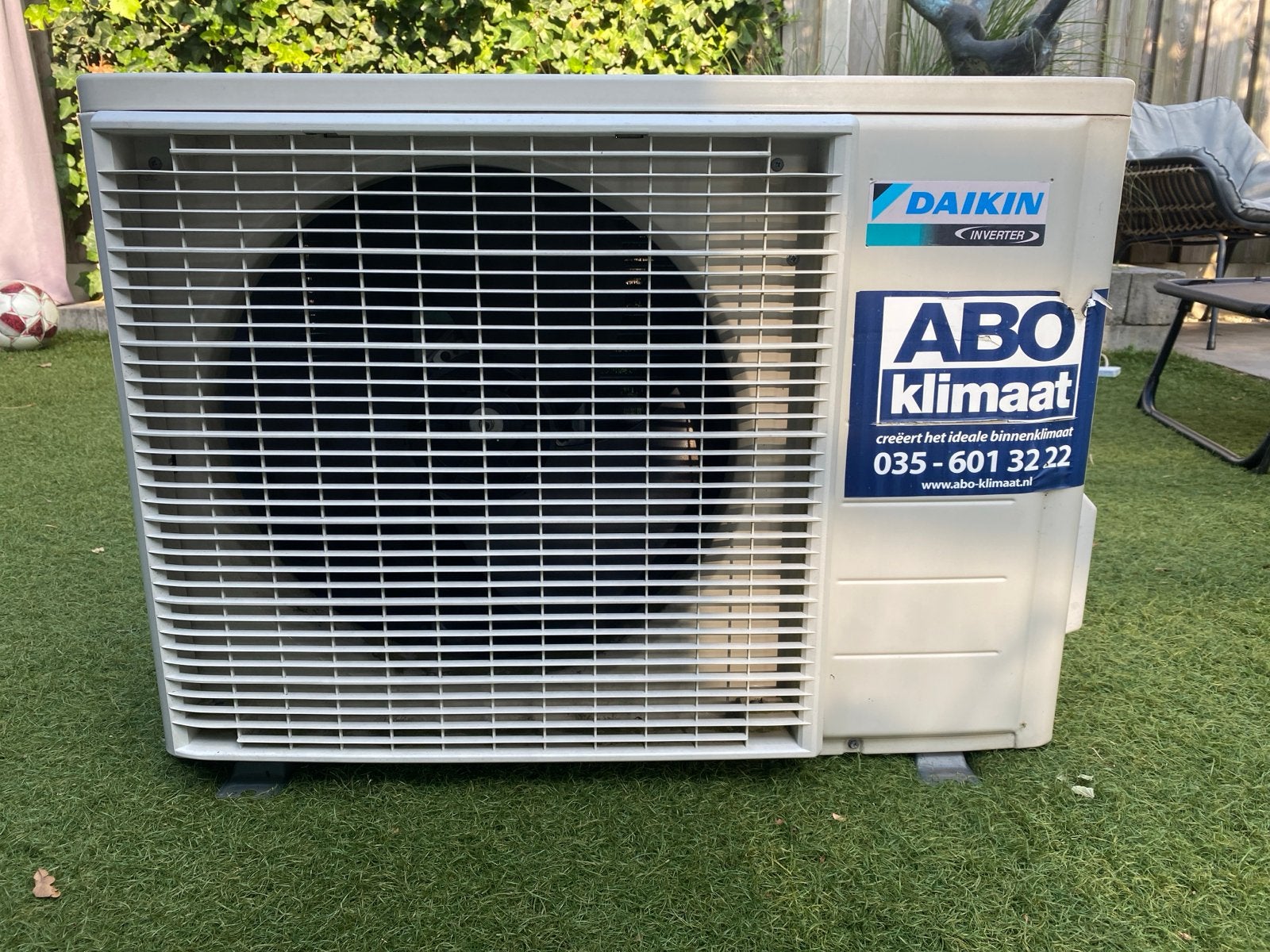 Daikin Vloermodel Airco 3.5KW met WiFi, Ophalen, Koelen en Ontvochtigen, Timer, 3 snelheden of meer