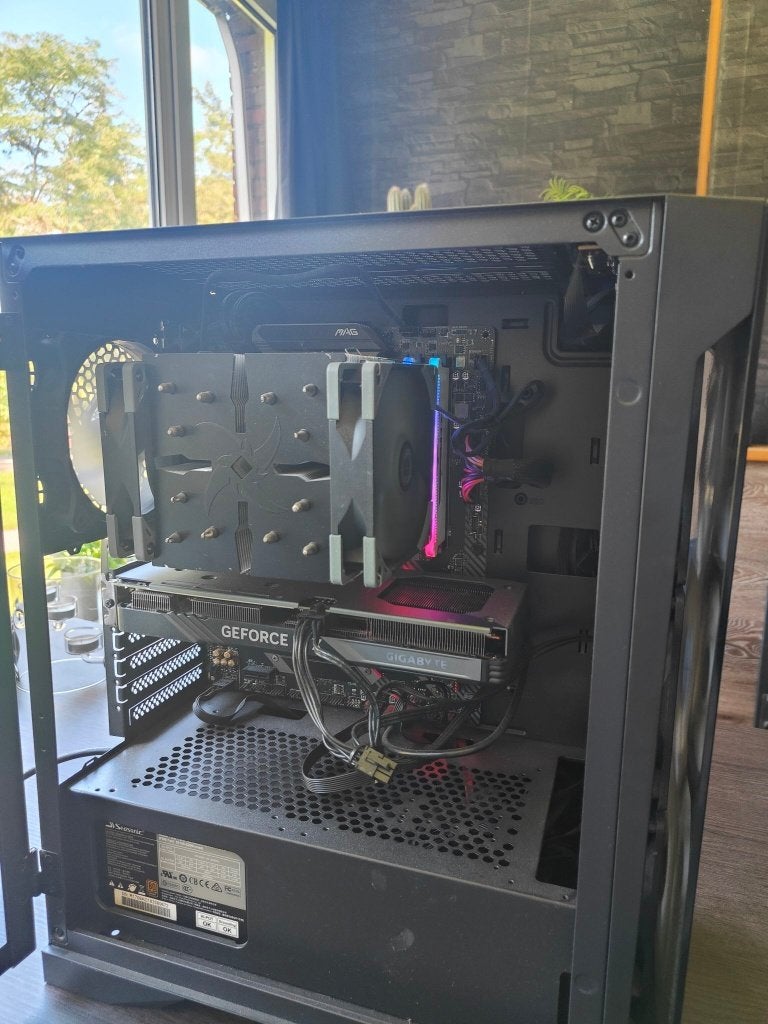 Gaming PC ( 5800X ; 4060 ; 32GB RAM ), Ophalen, 32 GB, Zo goed als nieuw, 2 TB