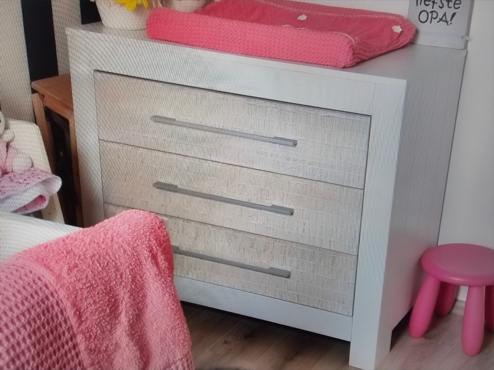 Bopita Silas babykamer: ledikant, commode + Airosleep matras, Ophalen, Zo goed als nieuw, Minder dan 140 cm, Matras