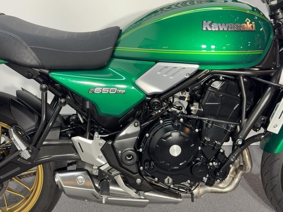 KAWASAKI Z650RS (bj 2023), Motoren, 2 cilinders, 649 cc, Bedrijf, Onbekend