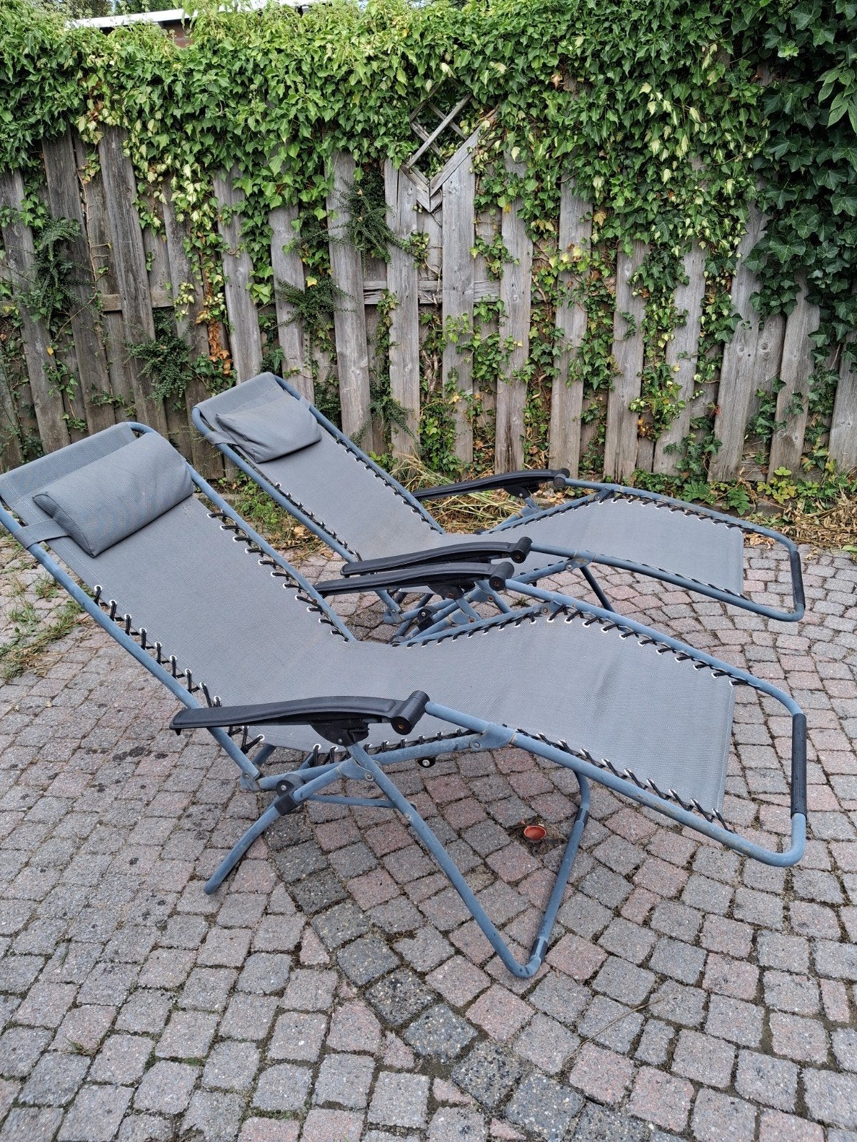 2x verstelbare relaxstoelen - grijs, Ophalen, Gebruikt, Metaal, Inklapbaar
