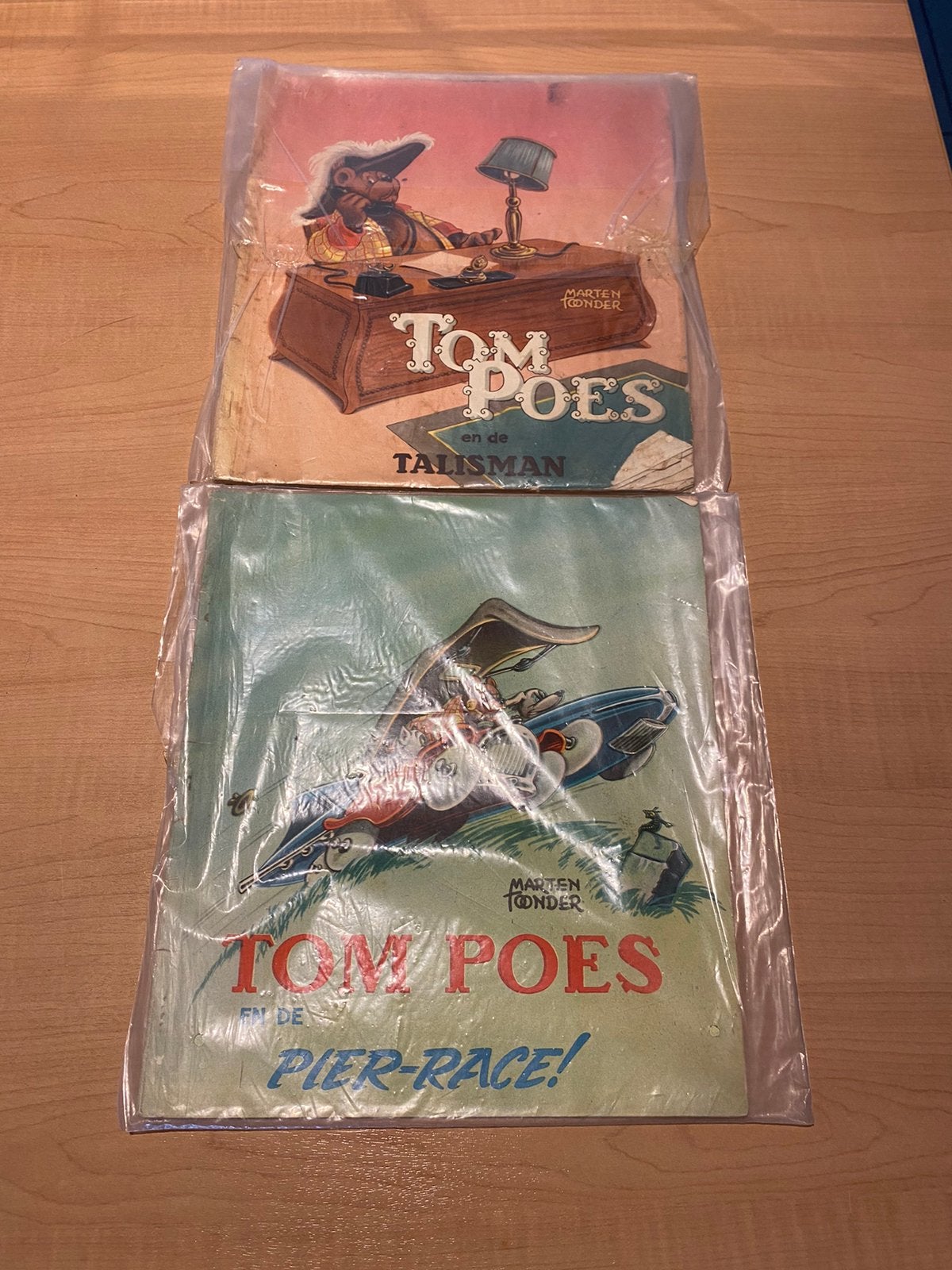 2 oude Tom Poes stripboeken van Marten Toonder, Meerdere stripboeken, Ophalen of Verzenden, Gelezen