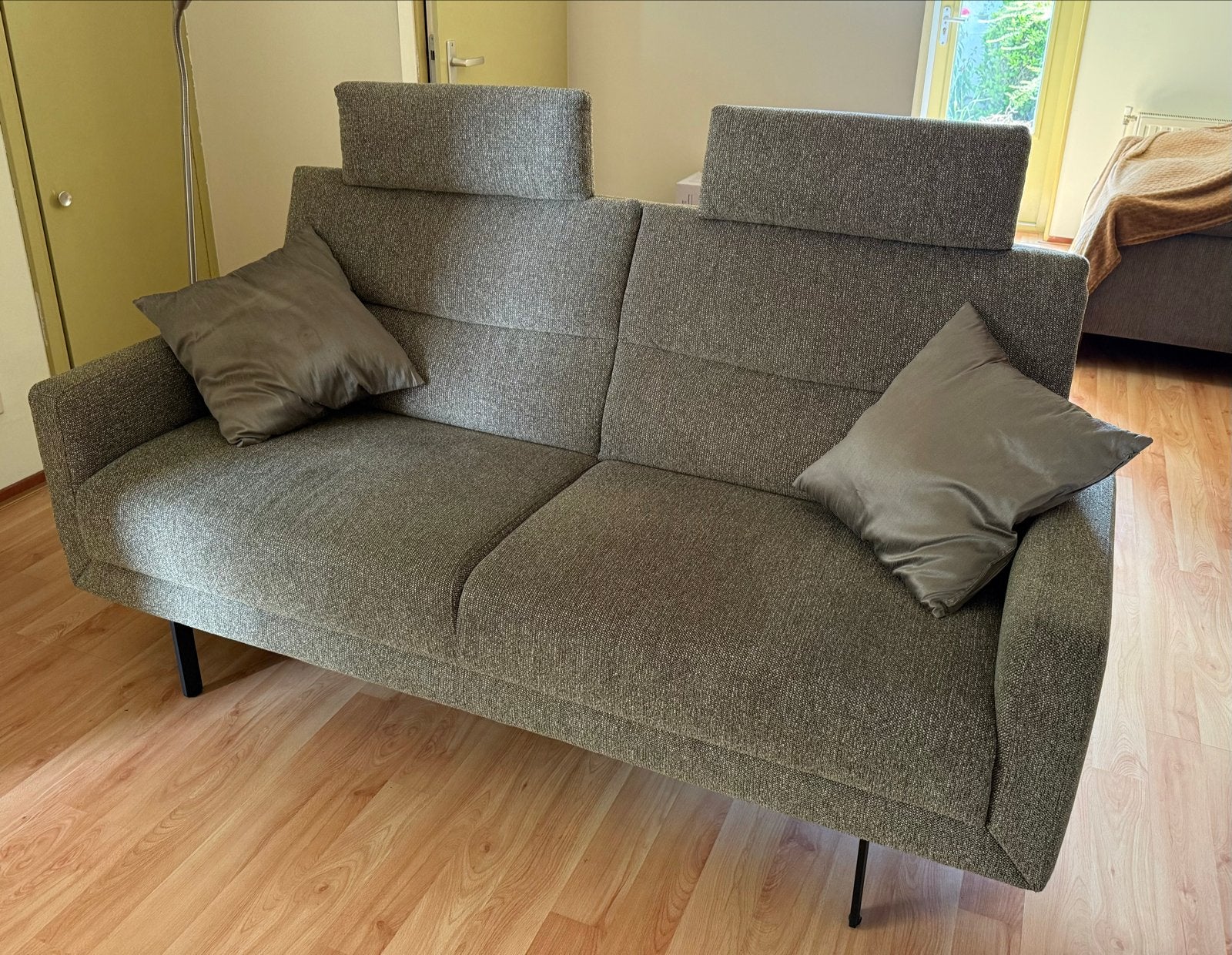 Comfortabele tweepersoonsbank met verstelbare hoofdsteunen, Ophalen, 150 tot 200 cm, Tweepersoons, 75 tot 100 cm
