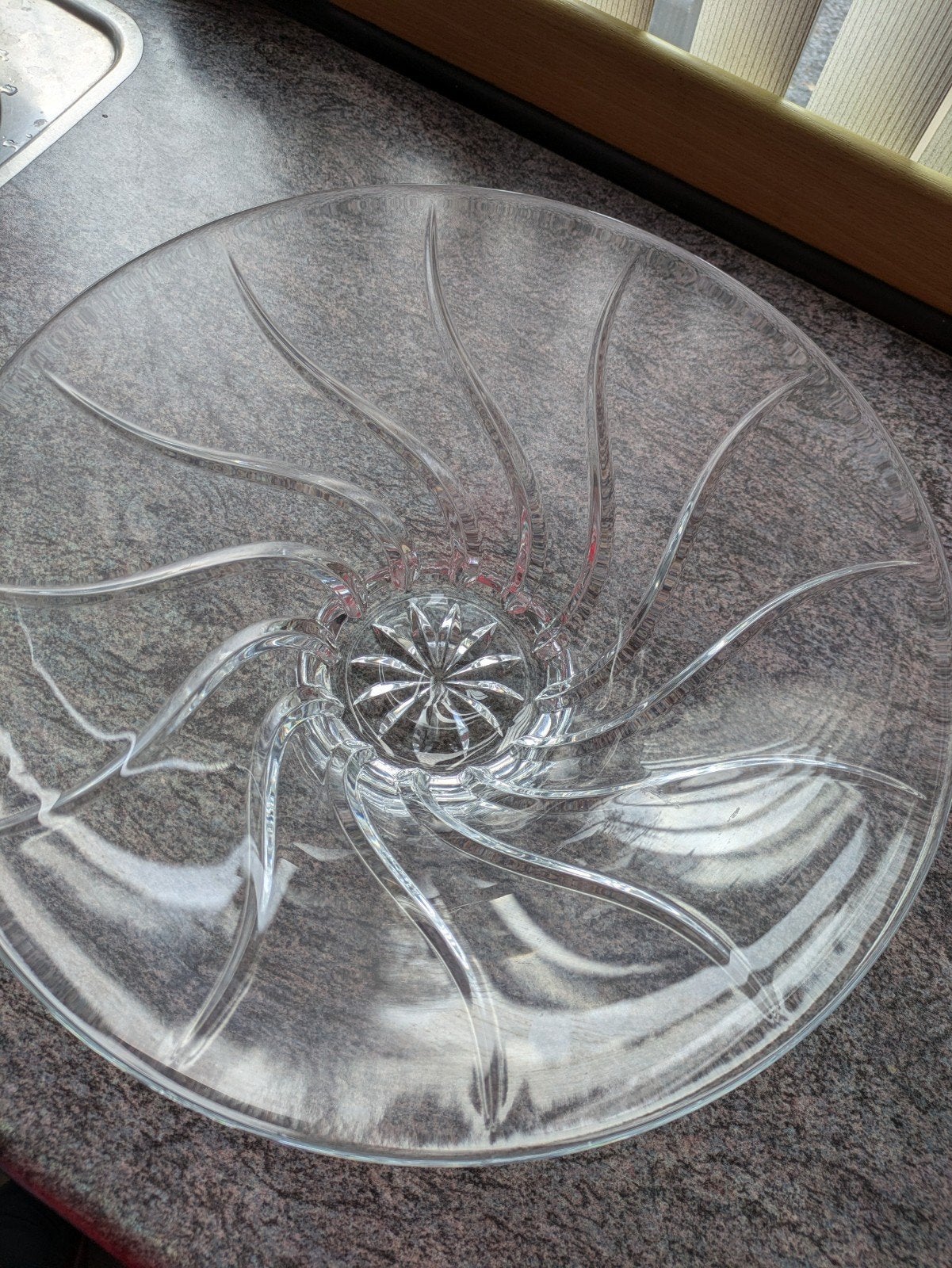 Glazen schaal met spiraalvormig design, Antiek en Kunst, Ophalen of Verzenden