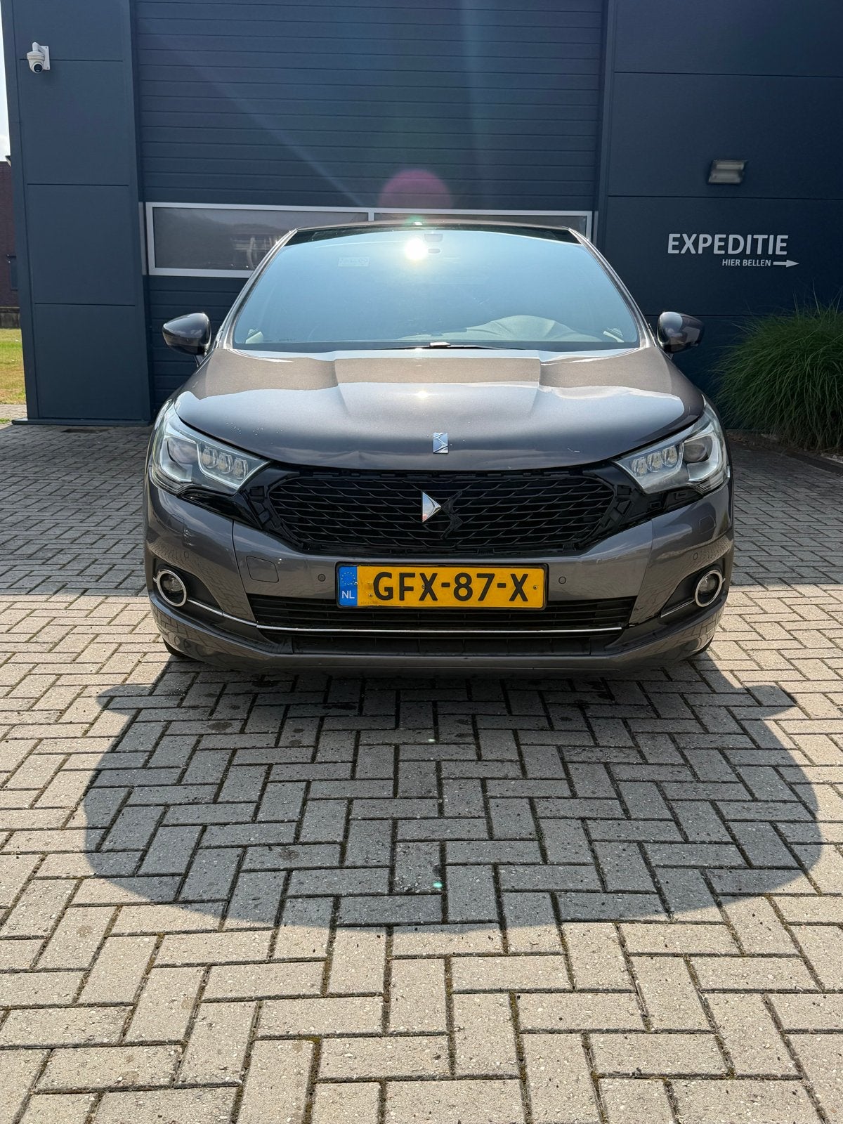 DS 4 1.6 VTI 121KW AUT 2016 Grijs, 164 pk, 4 cilinders, 1650 kg, 690 kg