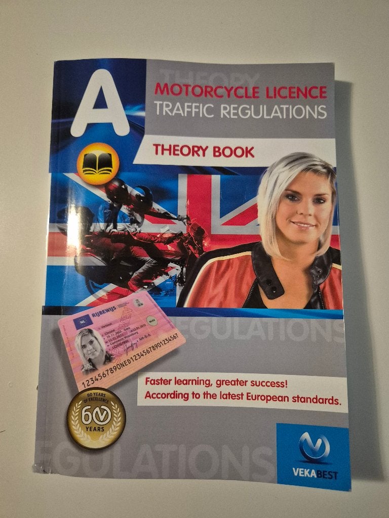 Vekabest Motorcycle Theory Book English, Niet van toepassing, Ophalen of Verzenden, Zo goed als nieuw, Vekabest