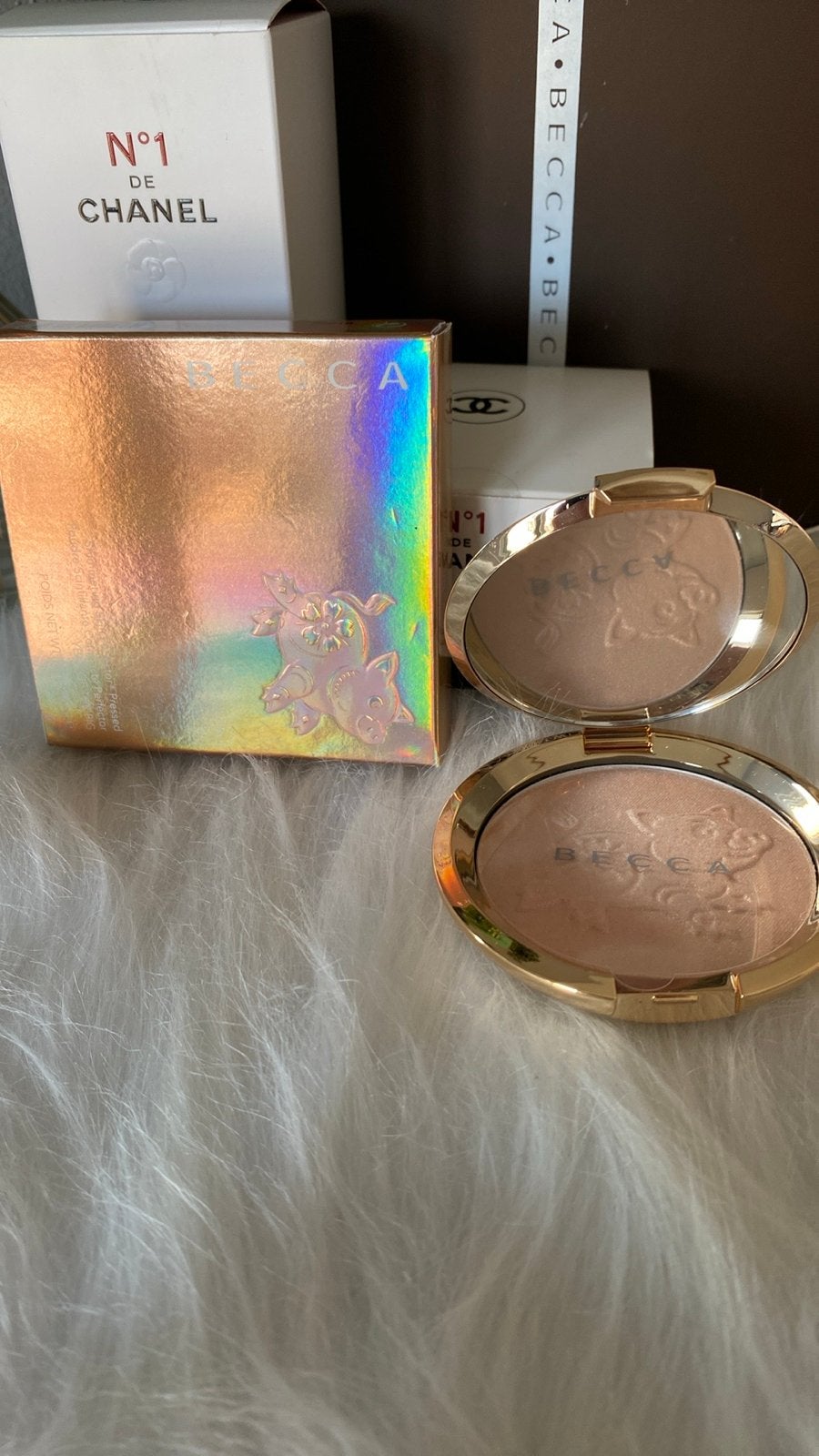 BECCA Shimmering Skin Perfector - Year of the Pig, Nieuw, Make-up, Goud, Verzenden