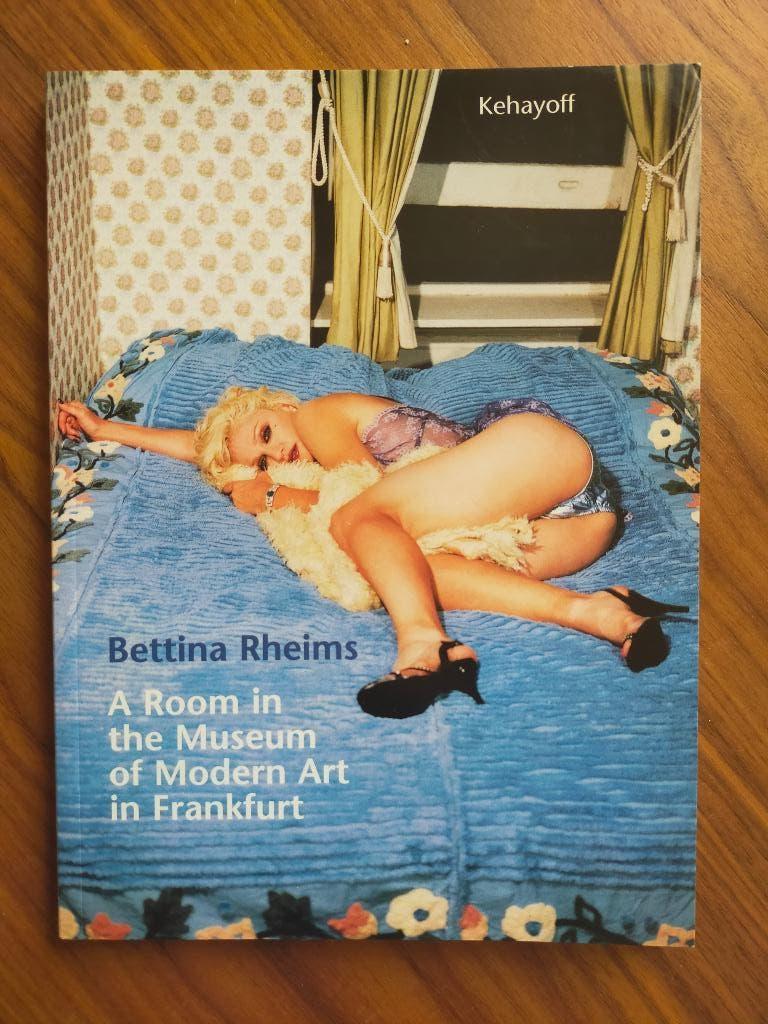 Bettina Rheims - A Room in the Museum in Frankfurt (2000), Ophalen of Verzenden, Zo goed als nieuw, Fotografen