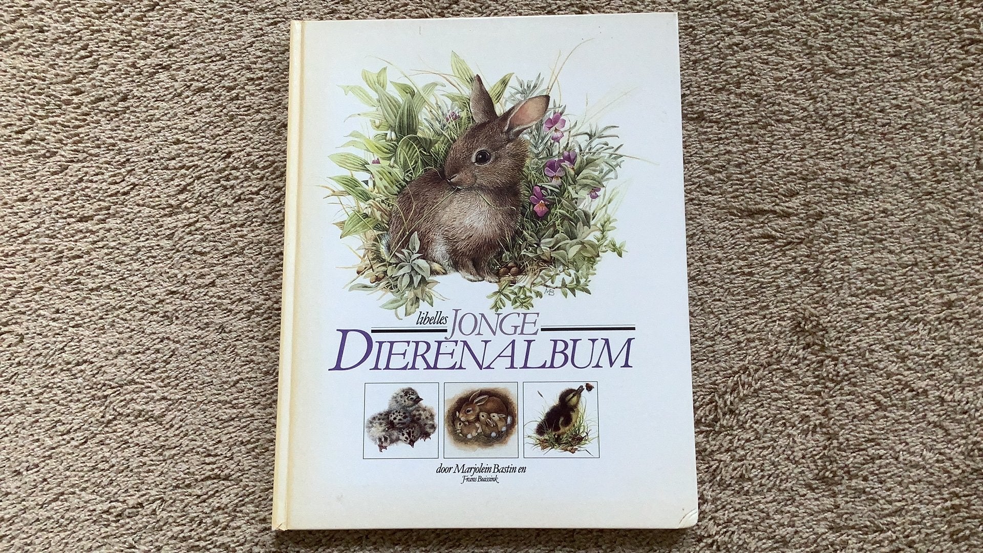 Libelles Jonge Dierenalbum, Marjolein Bastin. Compleet., Ophalen of Verzenden, Zo goed als nieuw, Plaatjesalbum