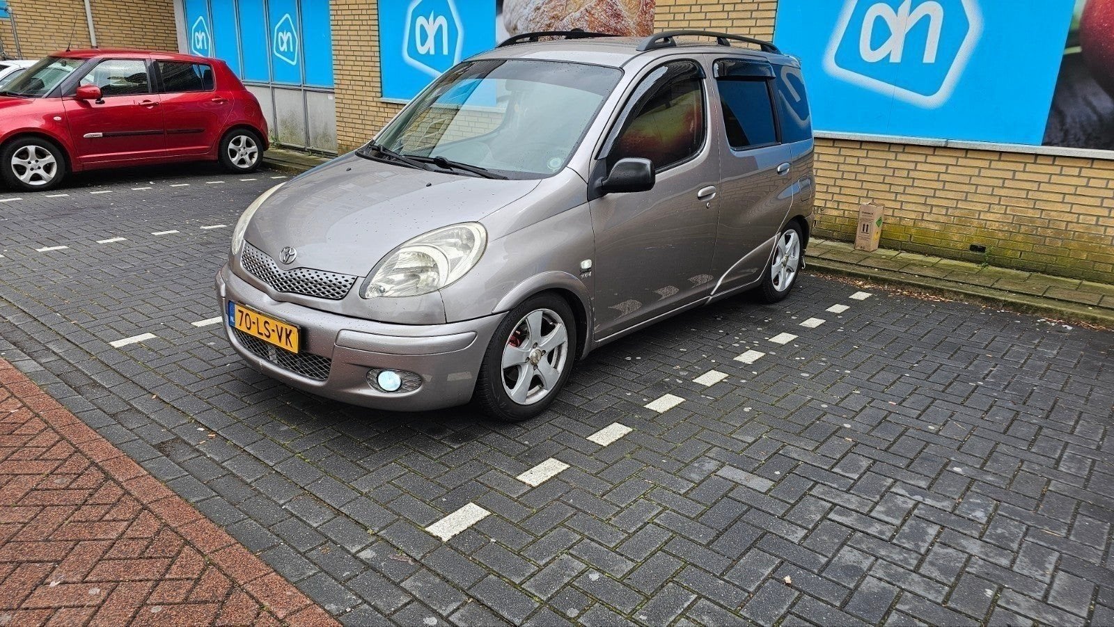 Sportieve Toyota Yaris Verso, bouwjaar 2003, Ophalen, Toyota