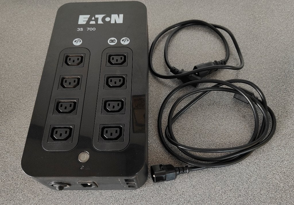 Eaton 3S 700  UPS Noodstroom/overspanning, Computers en Software, Ophalen of Verzenden, Gebruikt