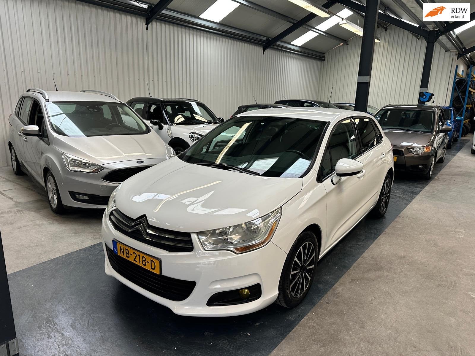 Citroen C4 1.6 VTi Collection, Voorwielaandrijving, Euro 5, 4 cilinders, Wit
