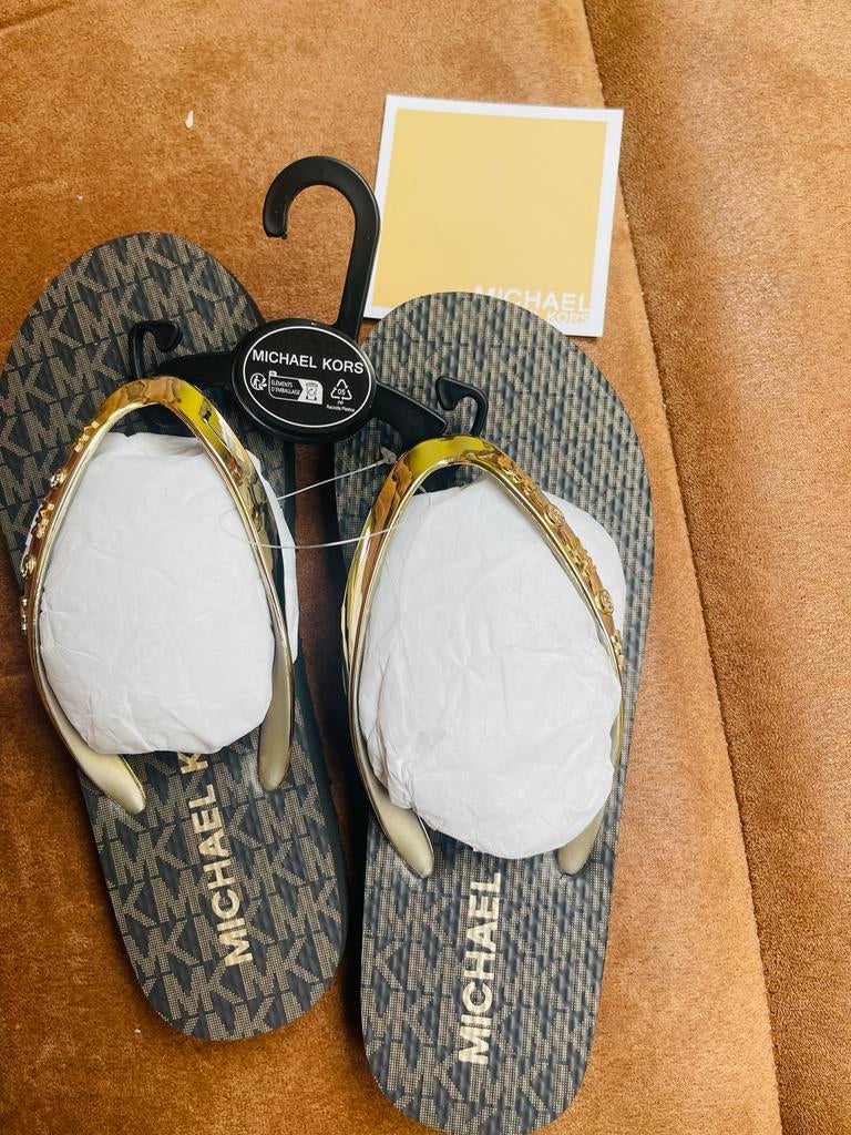 Michael Kors originele New Flip flop maat 6, Slippers, Bruin, Nieuw, Ophalen of Verzenden