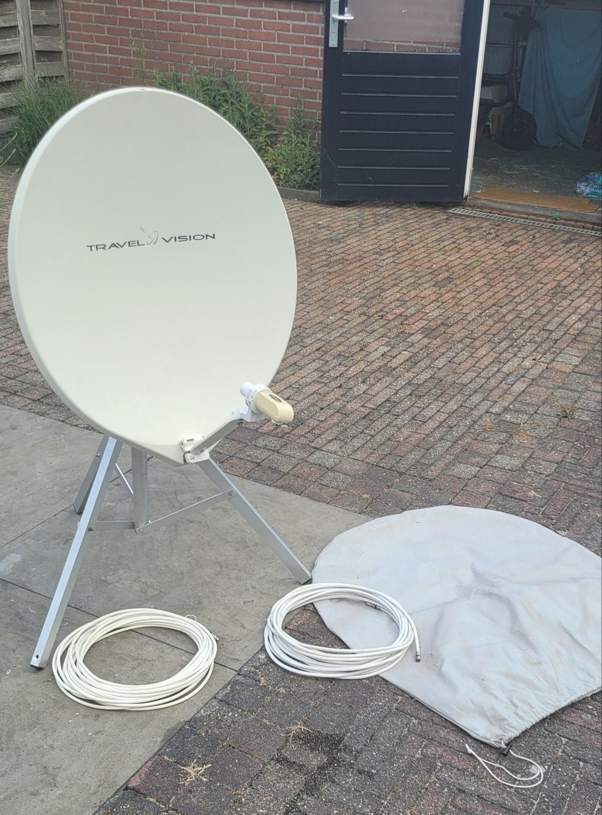 Complete Travel Vision schotelantenne set met kabels, Ophalen, Gebruikt, (Schotel)antenne, Overige merken