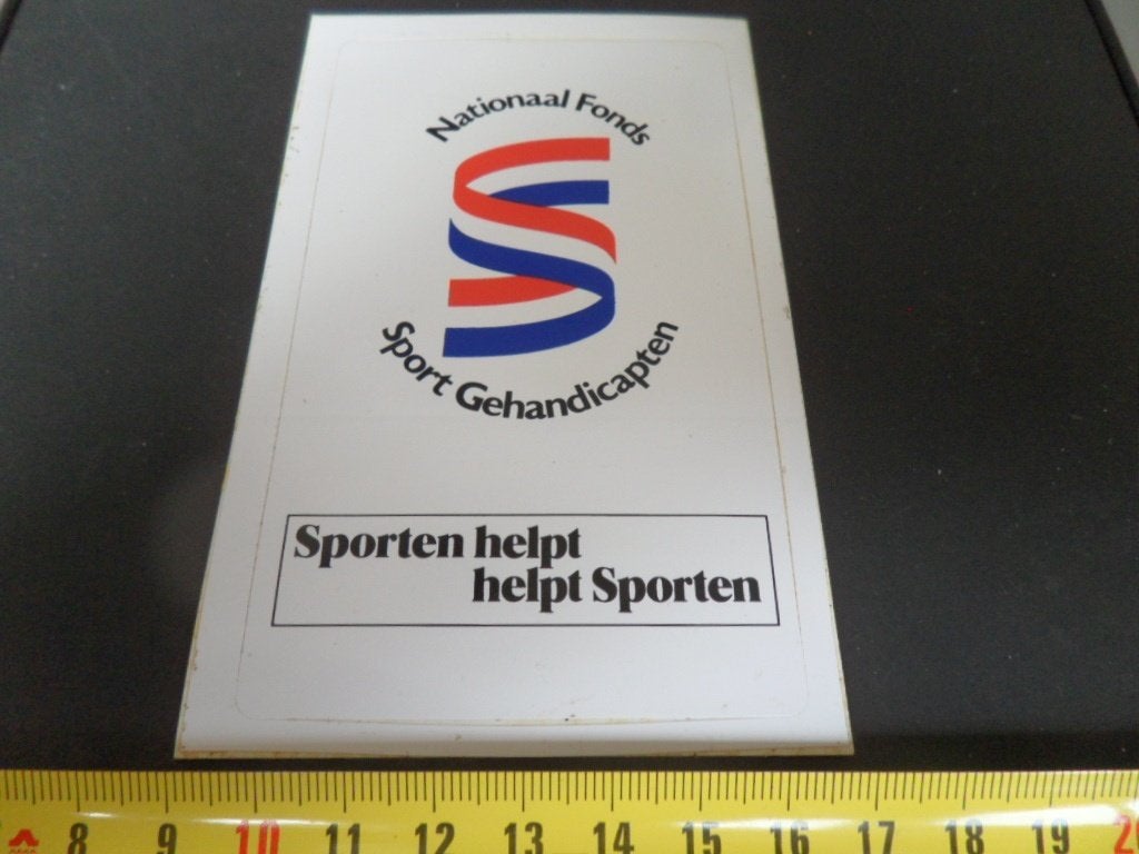 sticker Nationaal Fonds Sport Gehandicapten, Verzamelen, Ophalen, Zo goed als nieuw