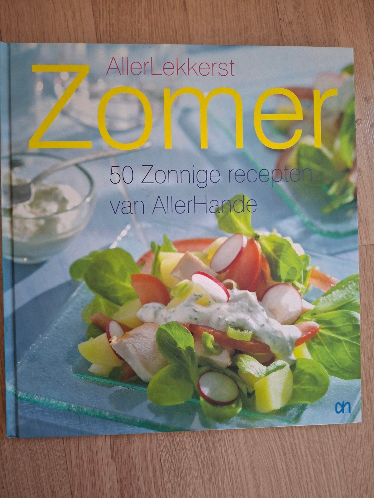 Allerlekkerst Zomer: 50 Zonnige recepten van AllerHande, Hoofdgerechten, Ophalen of Verzenden, Zo goed als nieuw, AllerHande