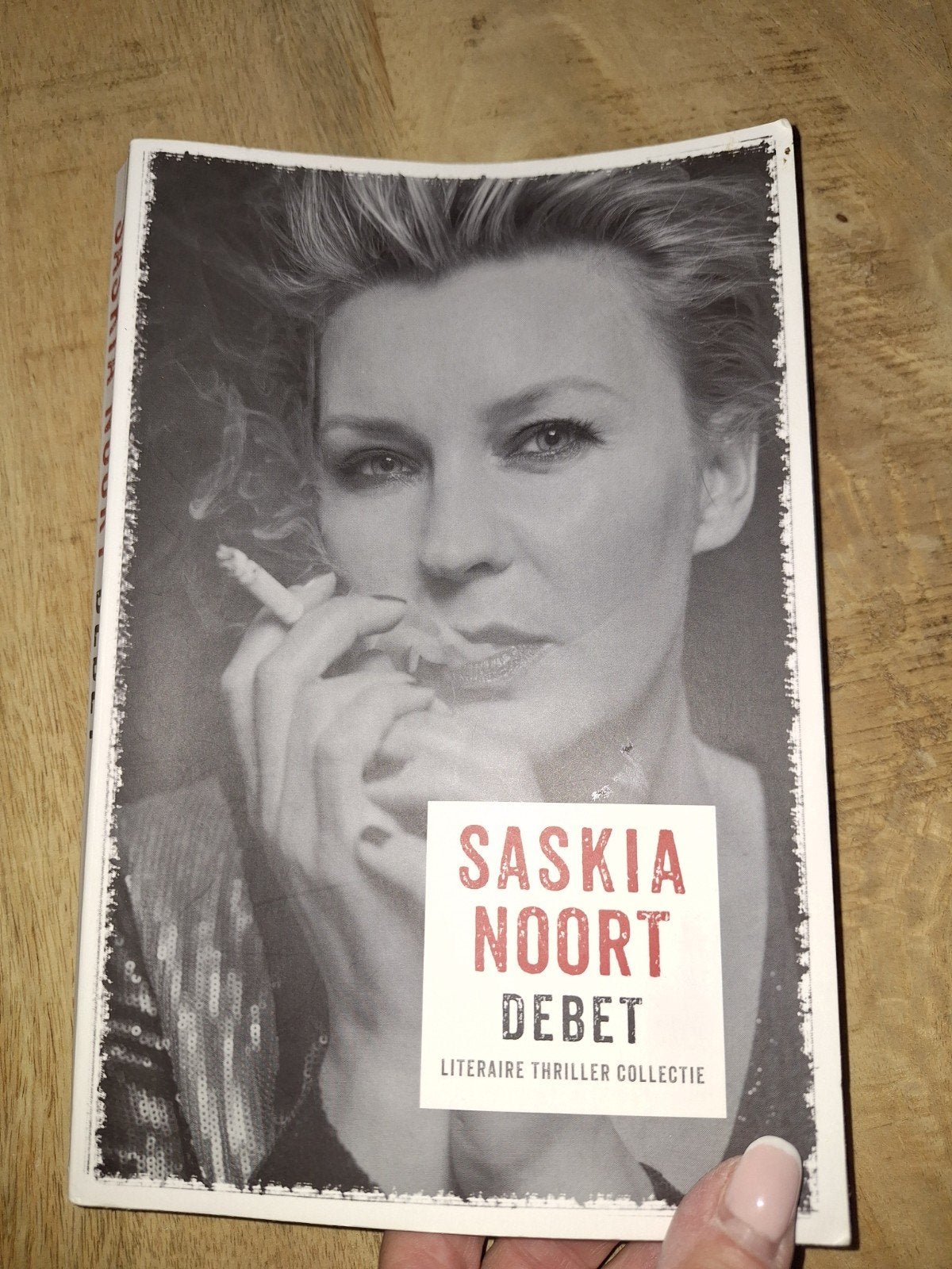 Saskia Noort - Debet (Literaire thriller collectie), Ophalen of Verzenden, Gelezen, Saskia Noort, Nederland