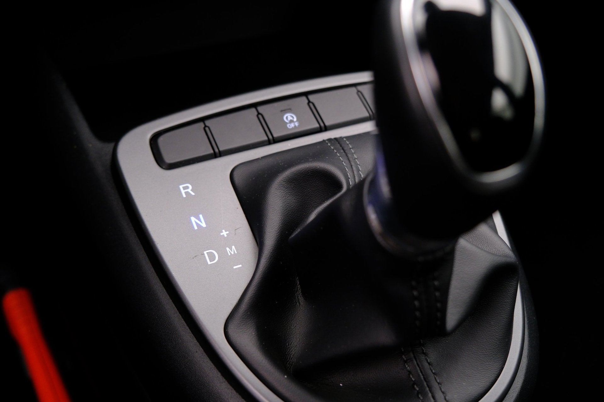 Foto 20 van Hyundai I10 1.0 Comfort Aut. 5-zits|Two-Tone|Airco|Trekhaak|