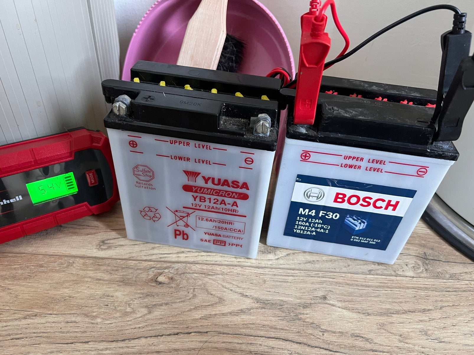 2 motor accu’sz, Auto-onderdelen, Accu's en Toebehoren, Ophalen of Verzenden, Gebruikt