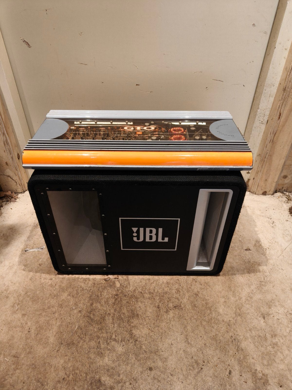JBL subwoofer set, Ophalen