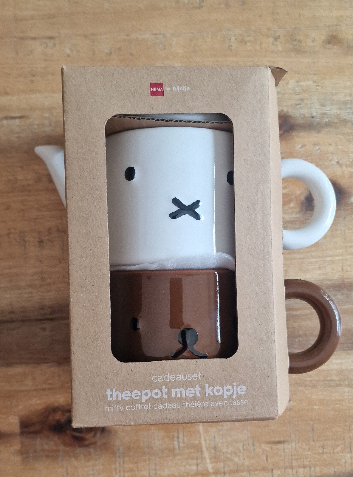 Hema Nijntje theepot met kopje cadeauset, Theepot/fluitketel, Nieuw, Ophalen of Verzenden, Steen/keramiek