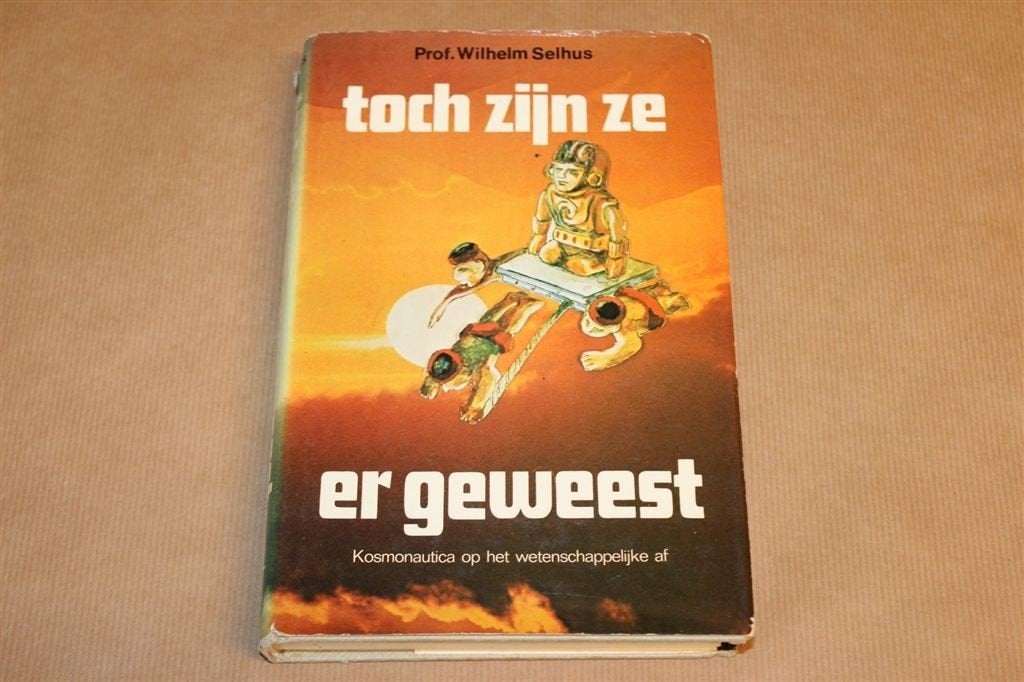 Toch Zijn ze er Geweest — Kosmonautica & Buitenaardsen 1976, Ophalen of Verzenden, Gelezen, Overige onderwerpen, Achtergrond en Informatie