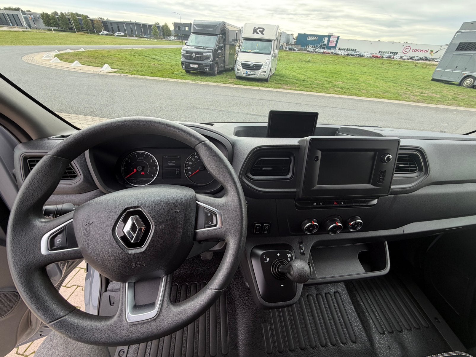 Foto 14 van Renault STX >AUTOMAAT<  paard-en-wagen Paardenvrachtwagen
