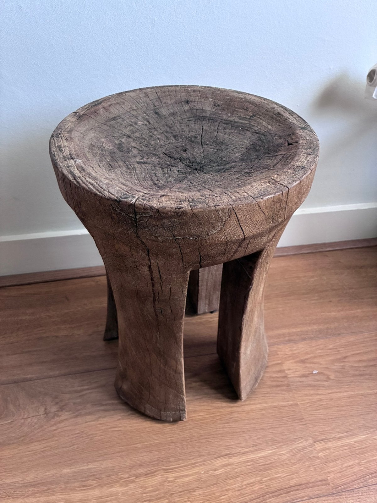 Robuust houten krukje/bijzettafeltje, Ophalen, Zo goed als nieuw, Hout