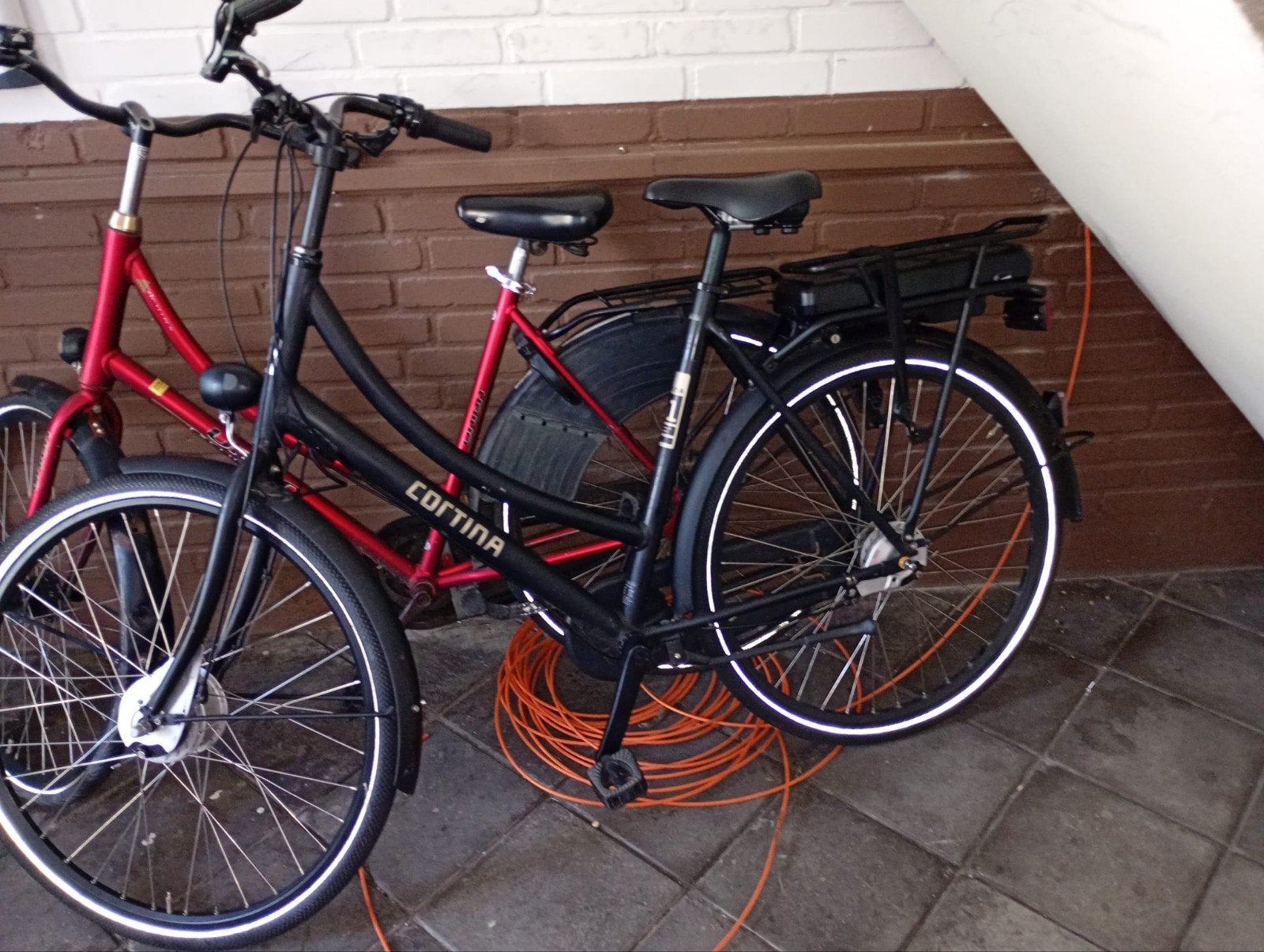 Cortina E-bike  opknapper- Zwart, Zo goed als nieuw, Ophalen, Zo goed als nieuw