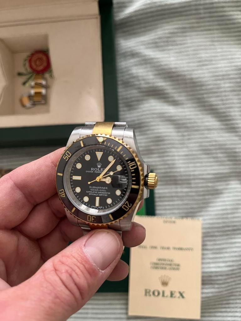 Rolex Submariner Date Two-Tone Zwart Goud Staal, Sieraden, Tassen en Uiterlijk, Horloges | Heren, Polshorloge, Ophalen of Verzenden
