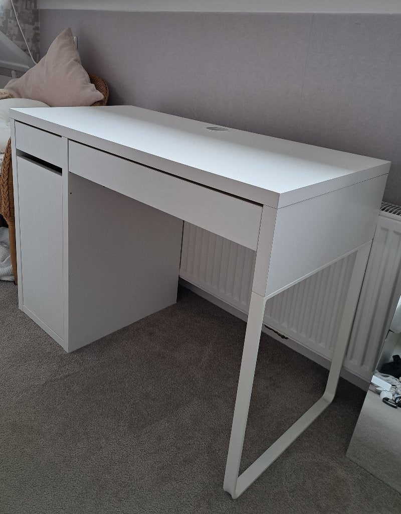 Bureau Micke ikea wit 105 x 50 cm, Ophalen, 105 cm, Zo goed als nieuw, IKEA