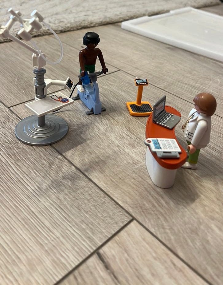 Playmobil fysiotherapie Patiënt en Fiets, Ophalen, Gebruikt, Los playmobil