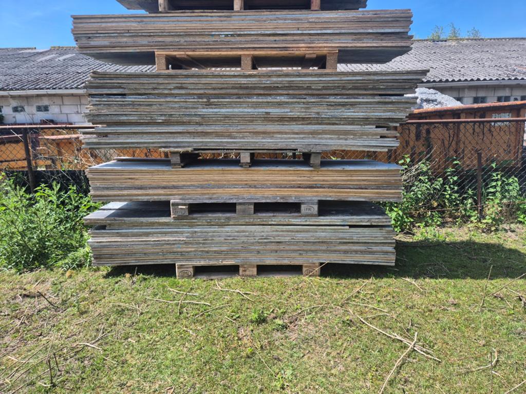 betonplex bekisting platen op pallets, Ophalen of Verzenden, Gebruikt, Betonplex, Minder dan 20 mm