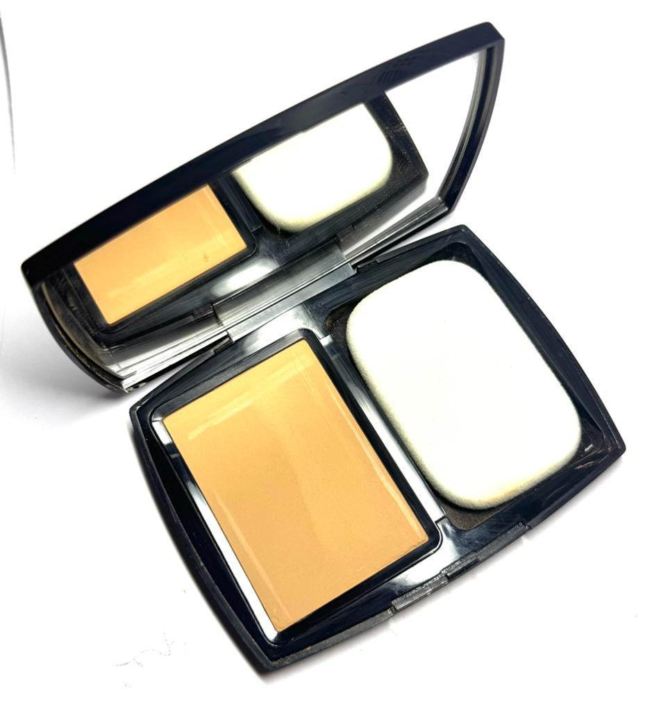 Chanel le teint ultra tenue 40 beige, Sieraden, Tassen en Uiterlijk, Uiterlijk | Cosmetica en Make-up, Ophalen of Verzenden, Zo goed als nieuw