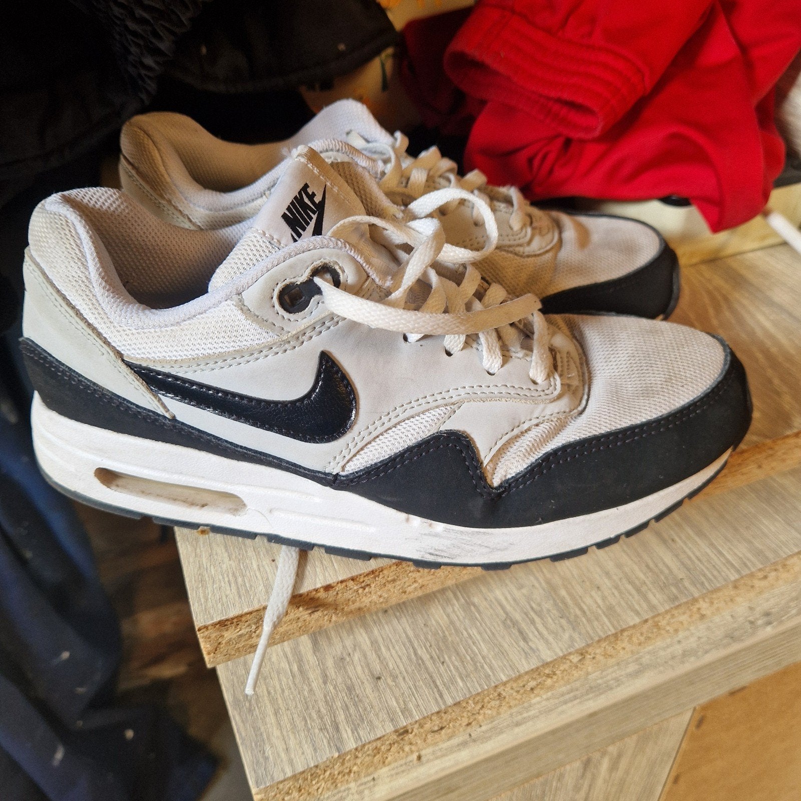 Nike Air Max Sneakers - Grijs/Zwart, Kleding | Dames, Zwart, Ophalen of Verzenden, Nike air max, Sneakers of Gympen