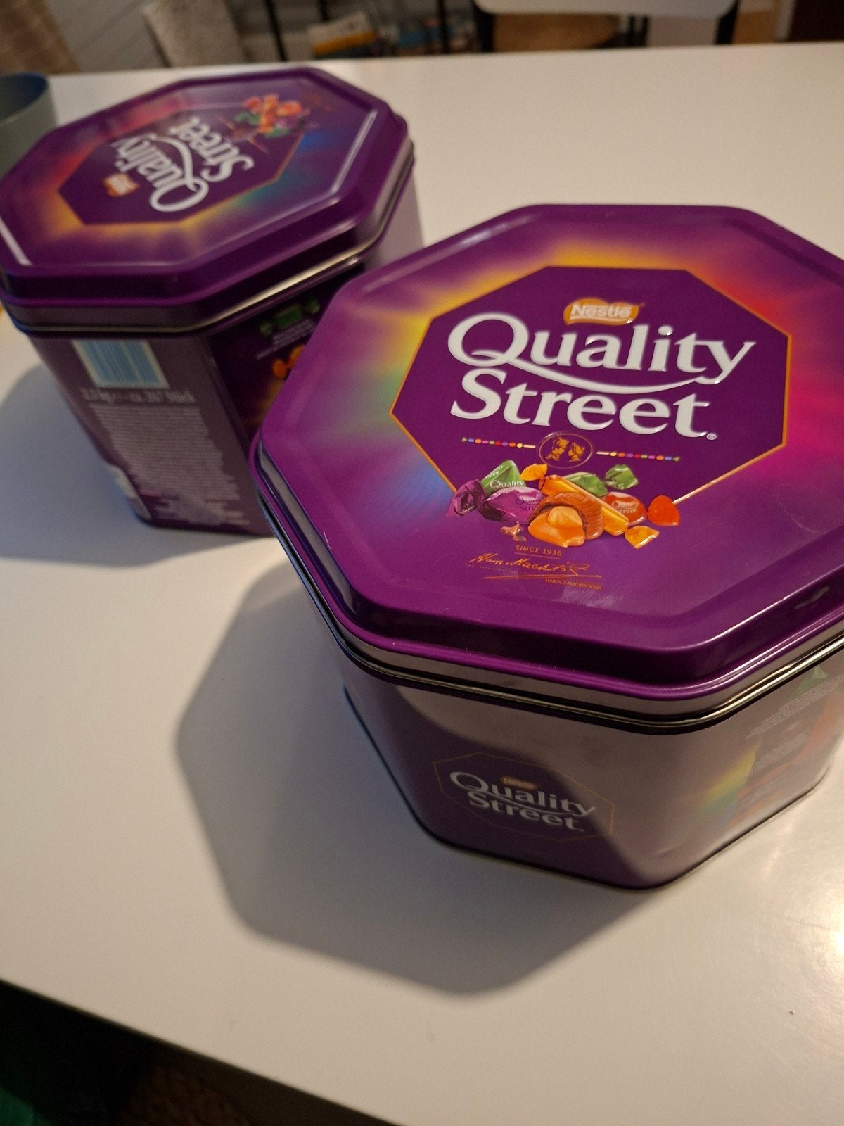 2 Grote Lege Quality Street Blikken - 22x16 cm, Ophalen of Verzenden, Gebruikt, Overige merken