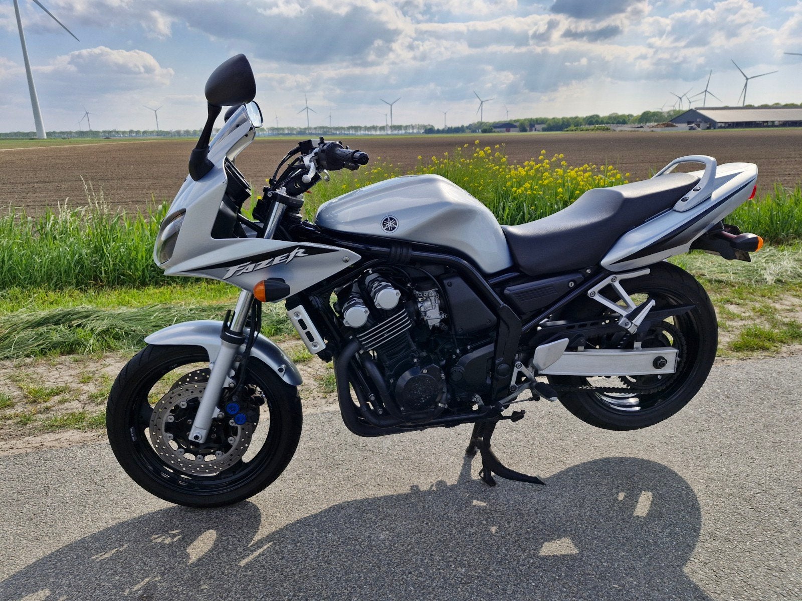 Yamaha Fazer 600 // fzs 600 (08/2003) 37.049km, Motoren, Occasion, 4 cilinders, Particulier, Meer dan 35 kW