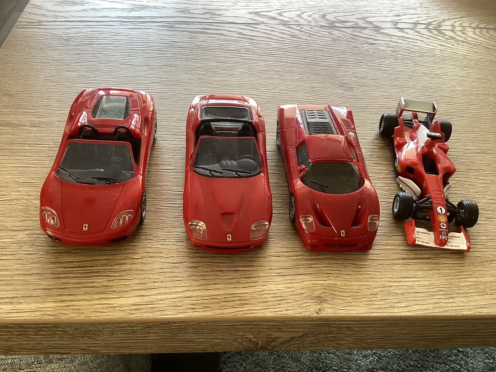4 race autootjes.Scale 1.38, Ophalen, Auto